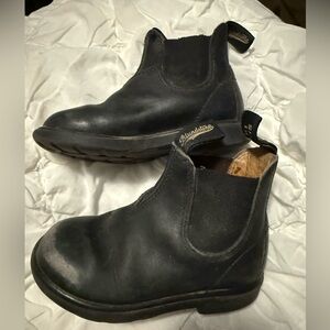 Kids Blundstones sz AUS 7